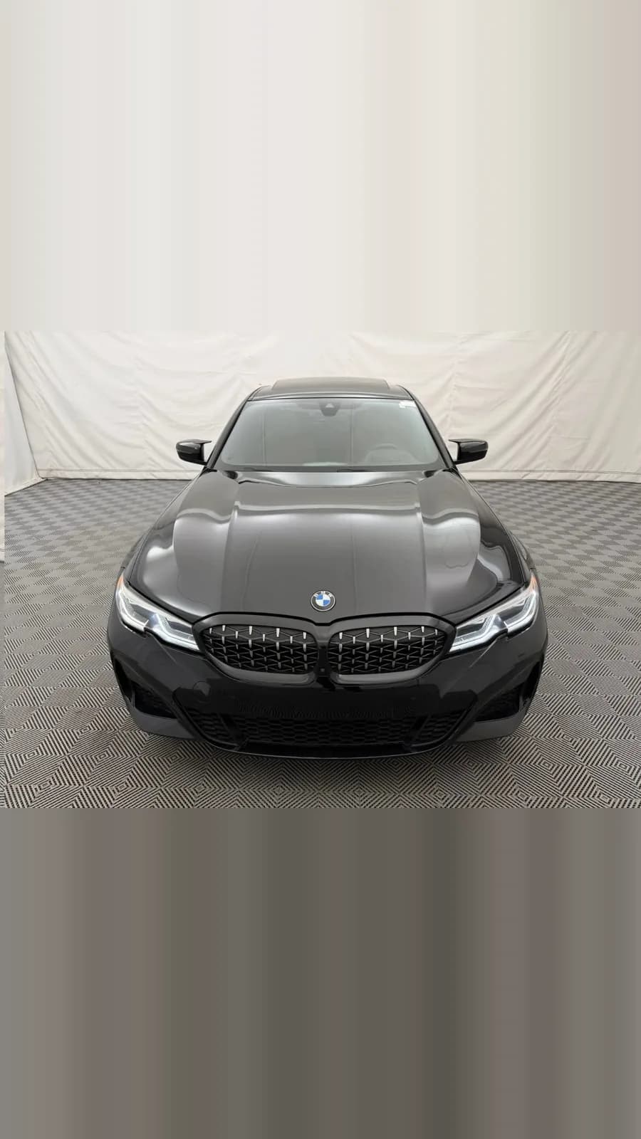2020 BMW M340i shown in the CarTour app
